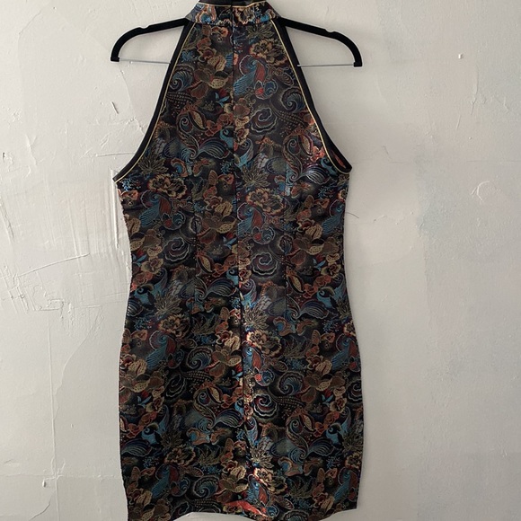 Beautiful Chinese Dress very unique - Picture 2 of 6